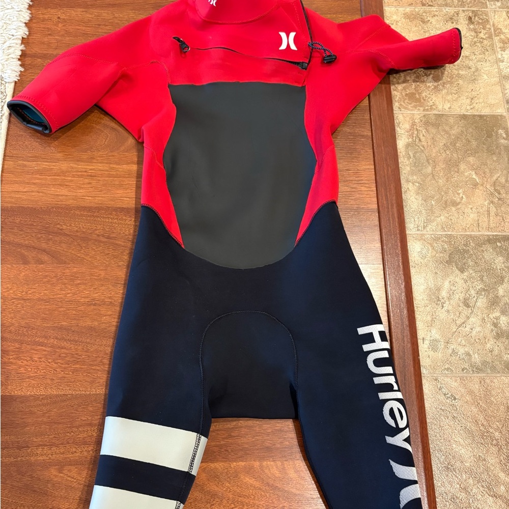Hurley Red and Black Wetsuit medium
